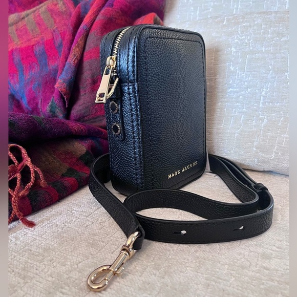 MARC JACOBS Pebbled Leather Crossbody Bag in Black - Picture 3 of 7